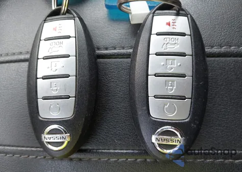 2018 Nissan Rogue Sv из США, поврежденный, VIN 5N1AT2MV2JC708789